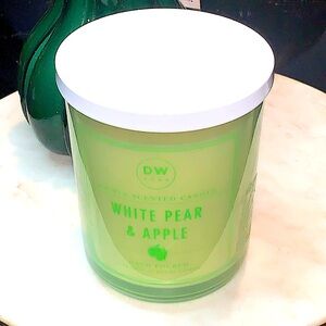 DW HOME CANDLE WHITE PEAR & APPLE RICHLY SCENTED NEW 2 WICK SOYWAX 15.1 oz